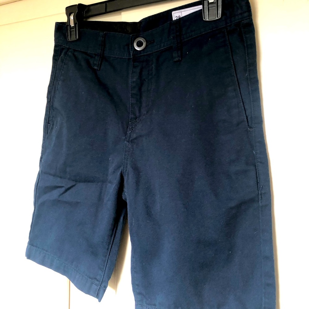 Volcom boys shorts. Sz 28/16